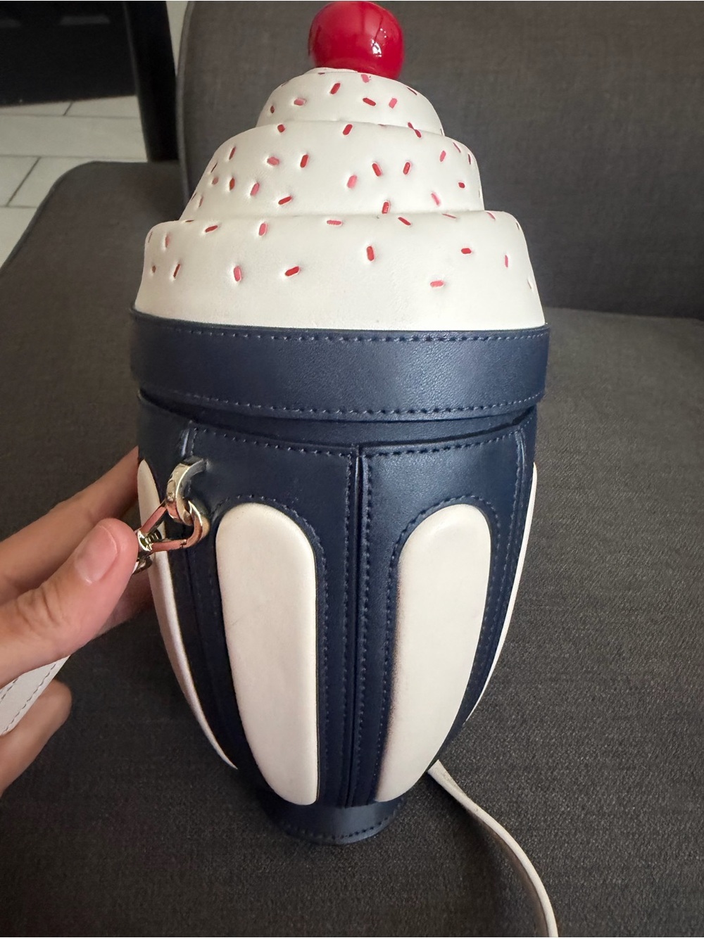 Kate spade Novelty ice cream Sundae Crossbody Bag in White and Navy - Picture 2 of 8